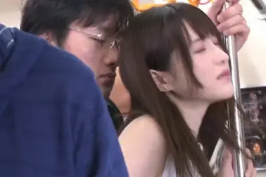 Si Cabul Beruntung Ngentot Siswi Nakal Sampe Memek Becek!